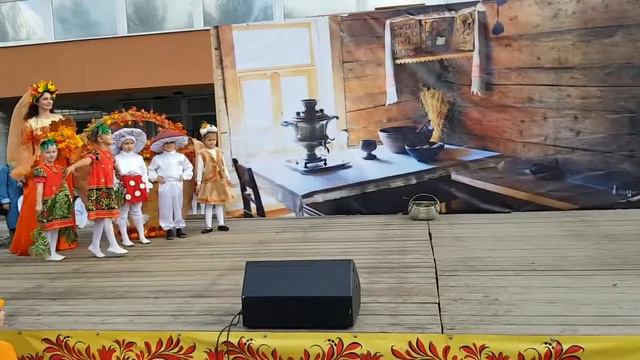 1571 Музыкальный театр Игра г Лодейное Поле дефиле Осеннее лесное ассорти смотреть онлайн