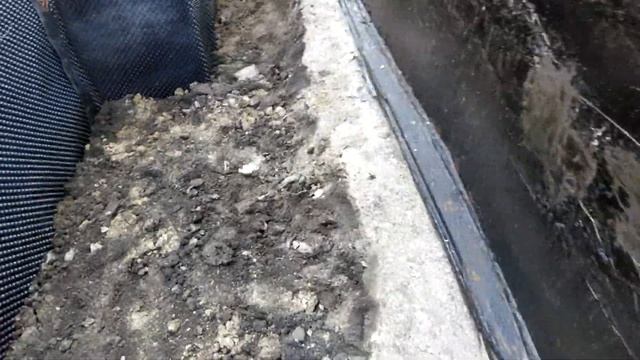 Стройка дома - 60. Обратная засыпка и утепление погреба. смотреть онлайн