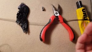 КРЕПИМ ЗАМОЧЕК К КОЖАНОМУ ШНУРУ.КОНЦЕВИК ДЛЯ ШНУРА.Замочек для шнура,подвески,кулона.