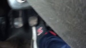 Ваз 2107 щелкает под панелью, машина глохнет