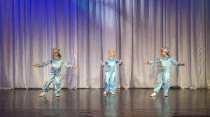 Новый Уренгой, МАОУ "Прогимназия "Центр детства","" группа Веснушки- Дождик капает по крыше