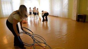 Веселые соревнования, спортивный праздник в детском саду