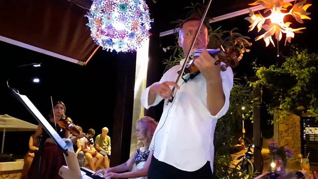 Concert of classical music-19. Bar "Punta Garbi". Fenals beach. Lloret de Mar.Spain.August 13, 2021 смотреть онлайн
