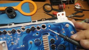 Mitsubishi Lancer, 96 г.в. Отказывает панель приборов при нагреве.