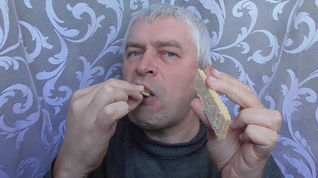 Как правильно надо кушать вафли - вафля смотреть онлайн