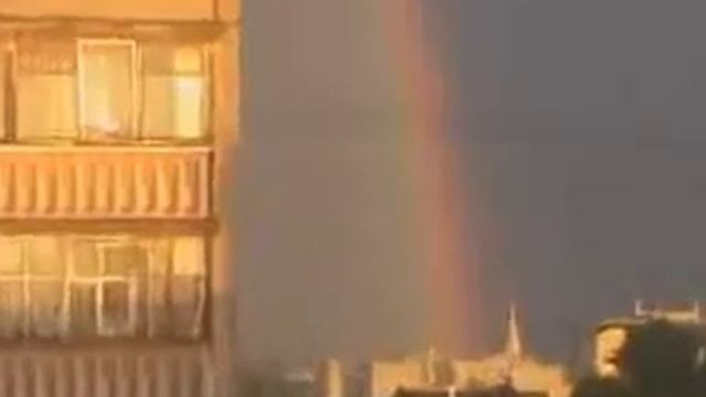 Геннадий Горин — Брусчатка в городе Орле ( Электронная музыка ) смотреть онлайн