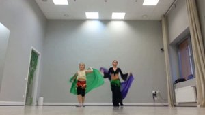 Детский танец живота с платком