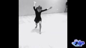 Тренировка детей 4-5 лет. Урок акробатики для начинающих.