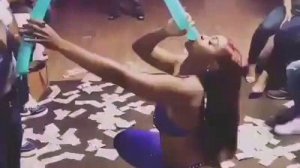 Как он в нее вошол ?