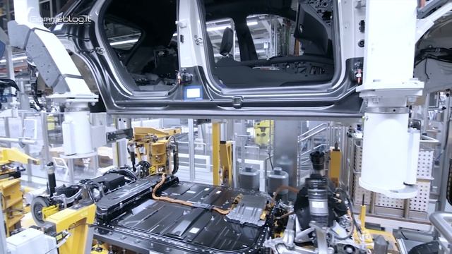AUDI e-tron Electric ENGINE - Car Factory PRODUCTION Assembly Line