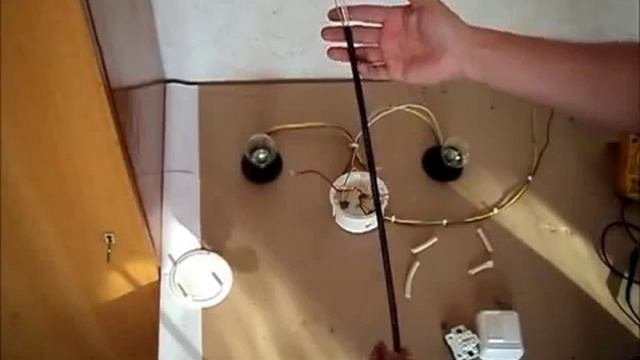 Подключение Двухклавишного выключателя
