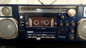 Sanyo MR-V8, продаю магнитолу из своей коллекции.