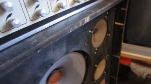 Концертная колонка "ВЕНЕЦ" 50 советских ватт чувствуются конкретно :)