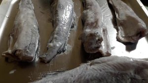 Самый простой способ приготовления минтая без масла и жарки