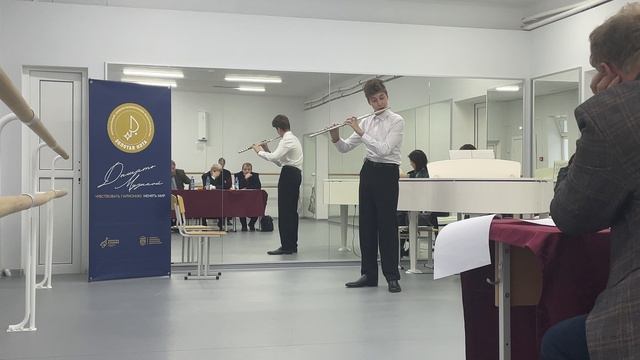 Borne. Fantasia brilliante sur L`Africaine. Meyerbeer. Даниил Росс - флейта. смотреть онлайн