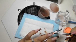 Наращивание ногтей акрилом. Арт френч (тигровый дизайн).