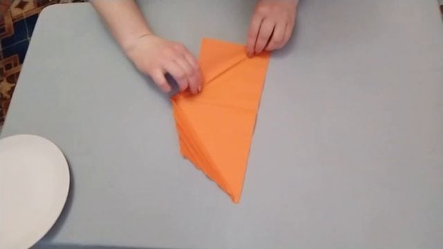 СЕРВИРОВКА СТОЛА - Салфетки на праздничный стол - ? Веер из Бумажной Салфетки/ Сервировка стола смотреть онлайн