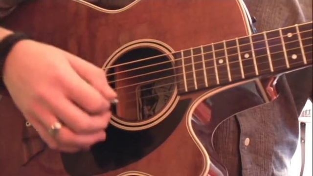 Zombie (The Cranberries) - Cours de guitare (UK Subtitles) смотреть онлайн