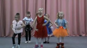 ПЕСНЯ "МАЛЕНЬКИЕ МОДНИЦЫ", слова и музыка Е Демкиной.