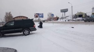 Мотобуксировщик Бурлак М 15л.с с реверсом и отвалом для уборки снега.