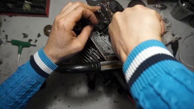 Бензопила НЕ ИДЕТ МАСЛО НА ЦЕПЬ!!! смотреть онлайн