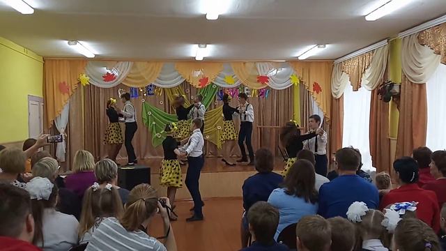 День учителя. Королева красоты смотреть онлайн