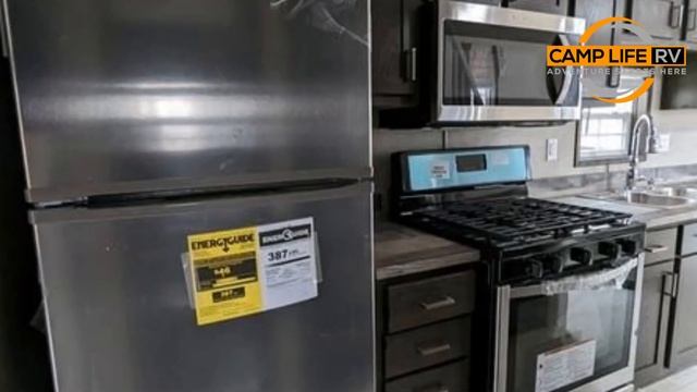 2023 Fairmont Homes Inc. Cavco 150 Series 190011 for Sale in New London, OH смотреть онлайн