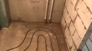 Водяной тёплый пол в квартире без батарей.