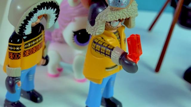 Nice Ice Surprise ! Frozen Arctic Snow смотреть онлайн