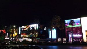 Лас Вегас ночью 2021  |  Поющие фонтаны  |  Стриптиз прямо на улице   | Эйфелева башня