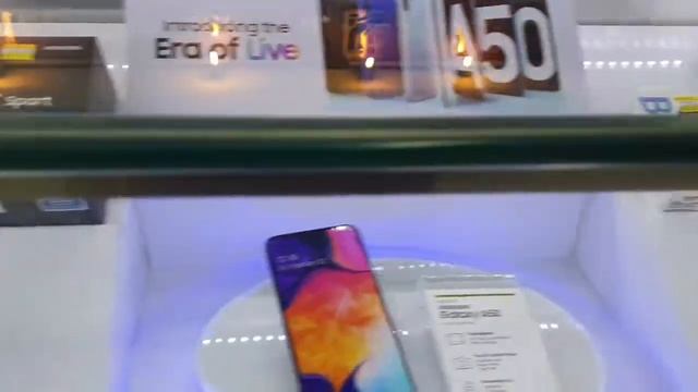 Samsung Galaxy Fit e | white | Black смотреть онлайн