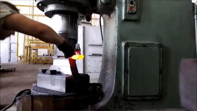 Молот с МПЧ 250 кг. Гладилка - это как бы просто ! смотреть онлайн