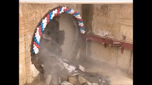 Проходческий щит "Татьяна" завершает прокладку тоннеля станции "Стрелка"