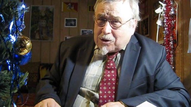 MVI 2228 Поэт Иосиф Хапчик читает свой стих о Казанском университете смотреть онлайн