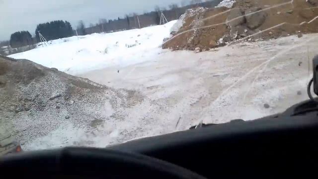 Едем грузится щебнем20-40!!!!! смотреть онлайн