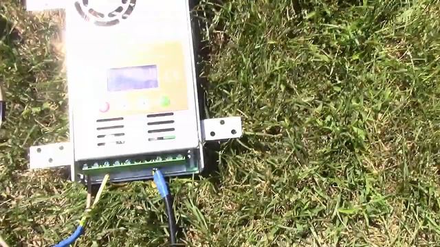 Конфуз с гибкими солнечными панелями смотреть онлайн