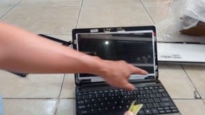 Ganti LCD Notebook Acer D270