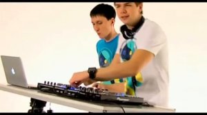 Алёна Тимерханова, Дина Глимзянова, Электроники DJs - Эмезе