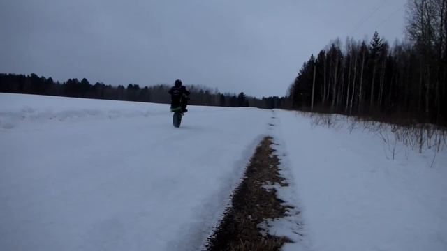 на мото с шипами смотреть онлайн