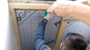 Подрезка pir плиты в каркас и запенивание