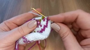 Вязаные тапочки ?новая удобная модель?тунисским крючком +спицы