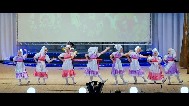 Матрешки - Dance Video Channel смотреть онлайн