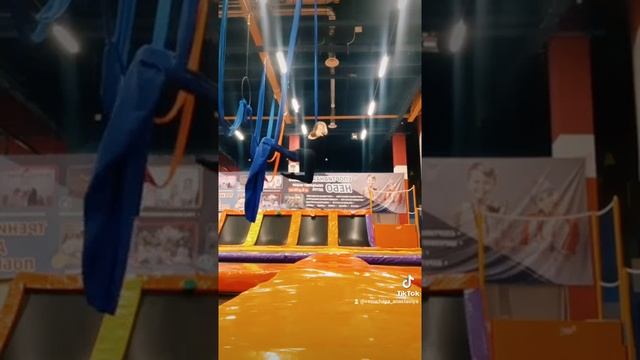 ВОЗДУШНАЯ ГИМНАСТИКА ? ДО КОНЦА! ВЕЗУЧАЯ АНАСТАСИ смотреть онлайн