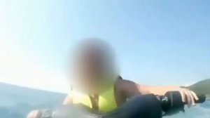 Девочка подросток на гидроцикле