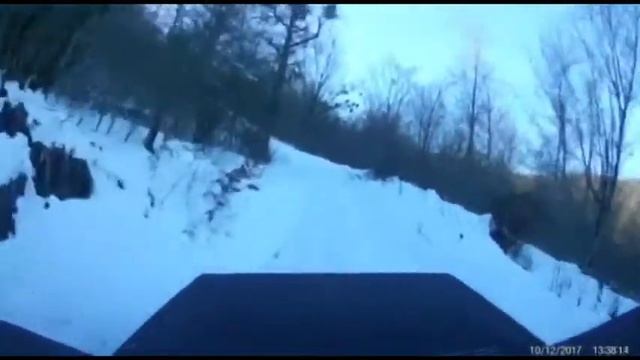 Покатался по окрестностям на Jeep Cherokee XJ смотреть онлайн