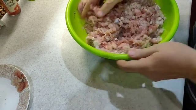 Домашние колбаски из курицы и индейки. Домашняя колбаса. Это вам не магазин. смотреть онлайн