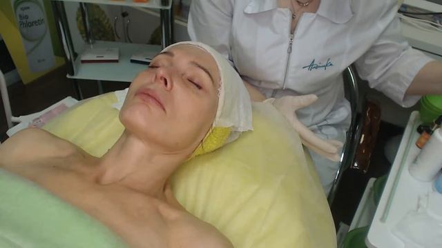 "Янтарное преображение" Мультикислотный пилинги с янтарной и гликолевыми кислотами