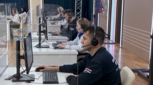 Готовность номер один: что происходит в кол-центре приема вопросов Путину