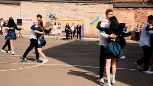 Оригинальный выпускной танец 24 школа 11 А класс
