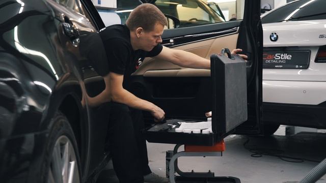 Ремонт прожога и химчистка передних сидений автомобиля Lexus смотреть онлайн